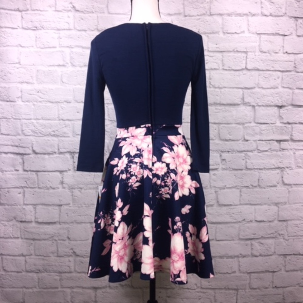 ❤️ Cute Juniors Fit & Flare Dress - Picture 5 of 8